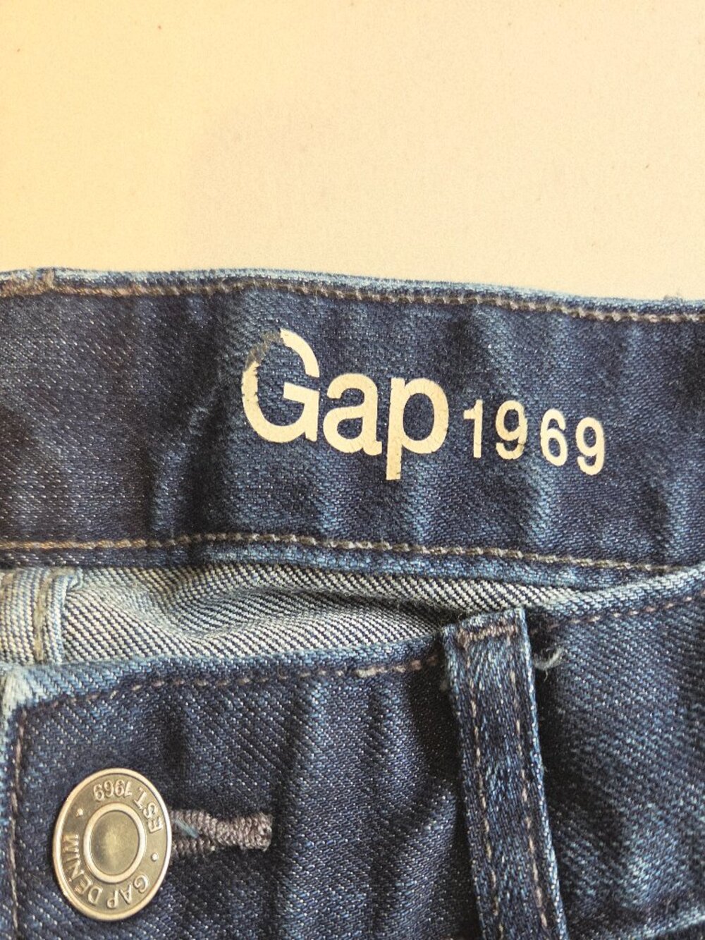 GAP 1969 Real Straight Jeans Dark Wash Distressed Stretch Jeans Size 30 Short - Picture 2 of 12